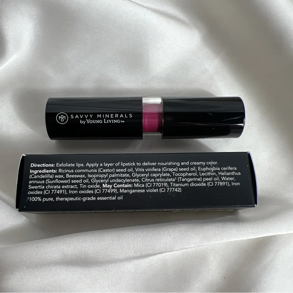 Young‎ Living Savvy Minerals Lipstick Color Sweet Life Pink New in Box